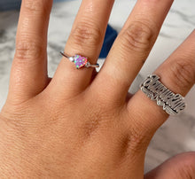 Load image into Gallery viewer, CUSTOM 90’s NAME RING with HEART & TAIL BIT